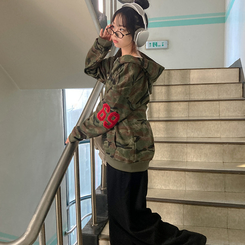 밀리언 밀리터리 카모 루즈핏 후드 집업 카키