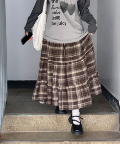 루카 올밴딩 체크패턴 프릴 캉캉 롱 스커트 브라운