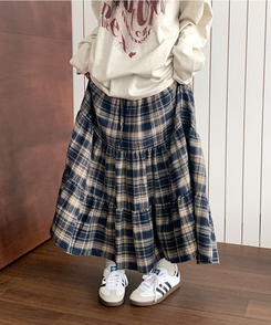 루카 올밴딩 체크패턴 프릴 캉캉 롱 스커트 네이비