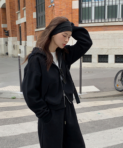 刺繍フードジップアップ BLACK