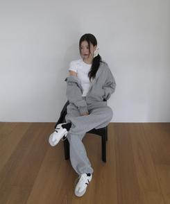 刺繍フードジップアップ GREY