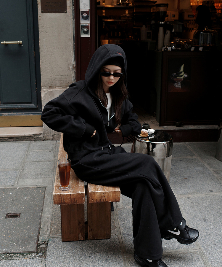 刺繍フードジップアップ BLACK