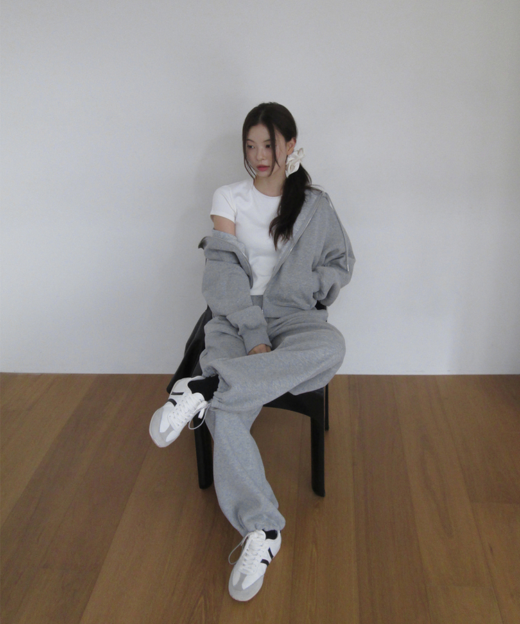 刺繍フードジップアップ GREY