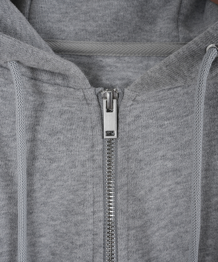 刺繍フードジップアップ