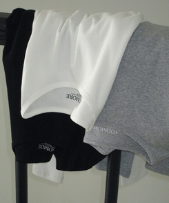 ベーシックスリム長袖Tシャツ