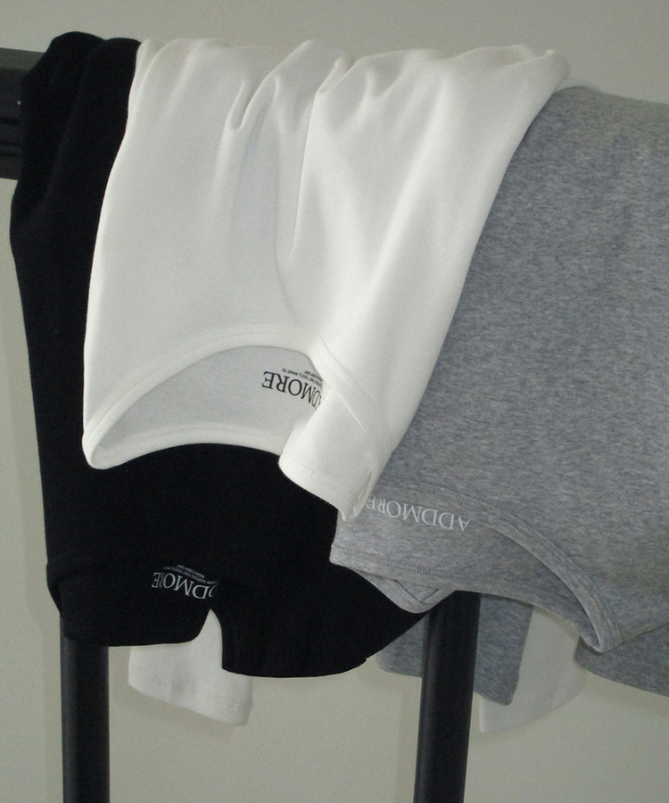 ベーシックスリム長袖Tシャツ