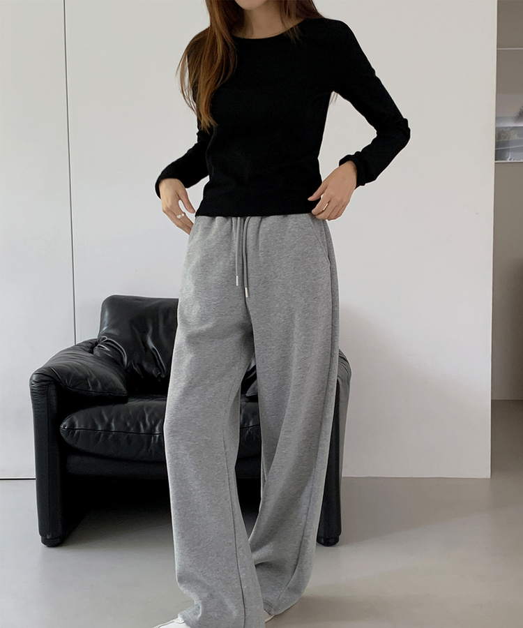 ベーシックスリム長袖Tシャツ BLACK