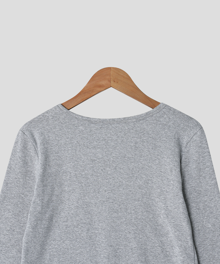 ベーシックスリム長袖Tシャツ