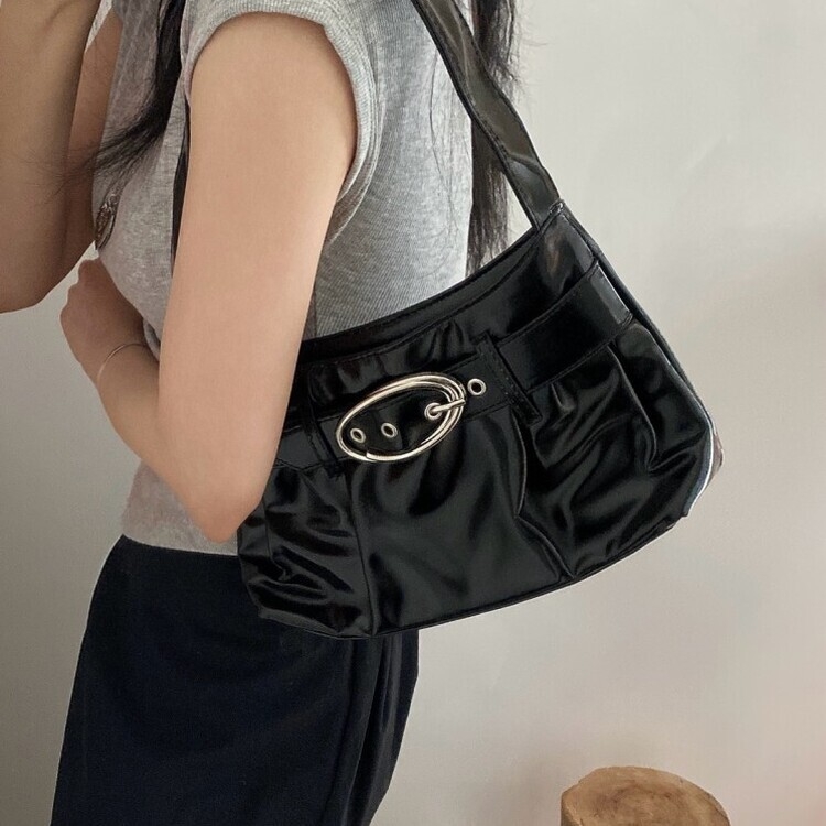 エナメルミニショルダーバッグ