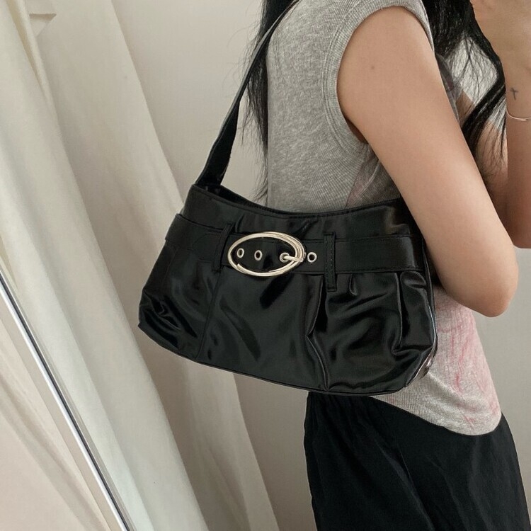 エナメルミニショルダーバッグ