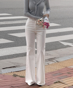 ブーツカットワイドパンツ IVORY