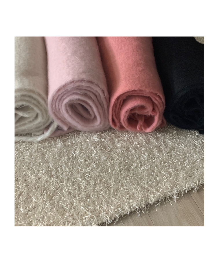 ふわふわウールロングマフラー