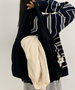 スエードショルダーバッグ BLACK