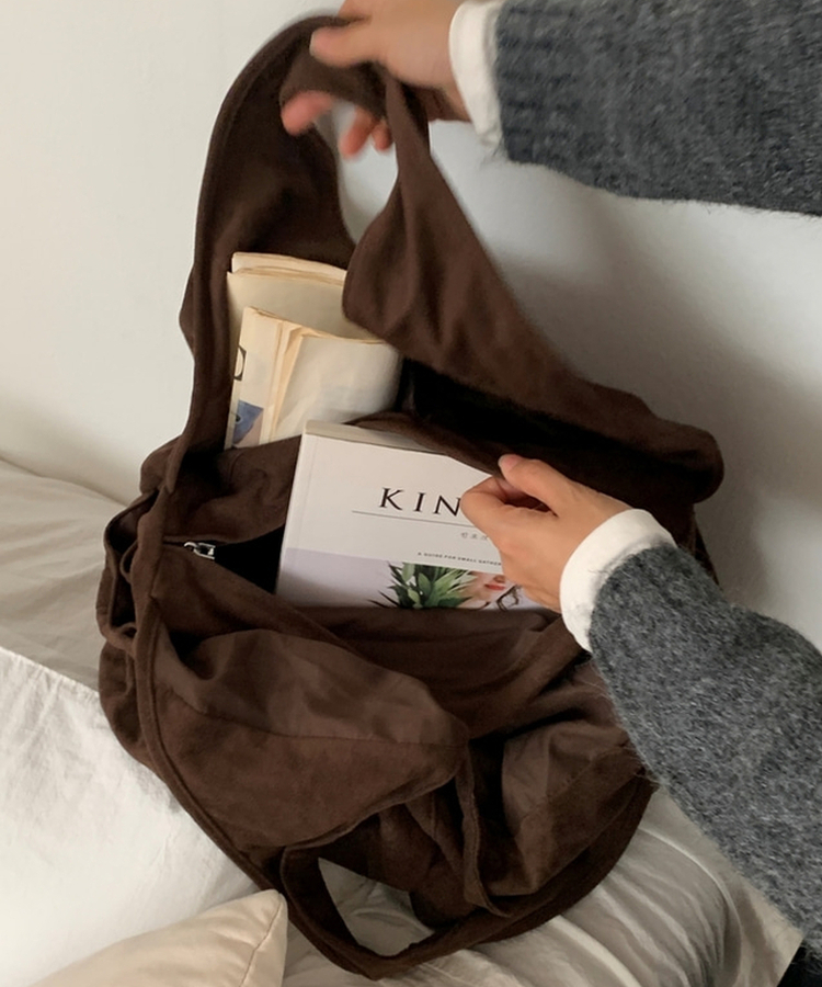 スエードショルダーバッグ BROWN