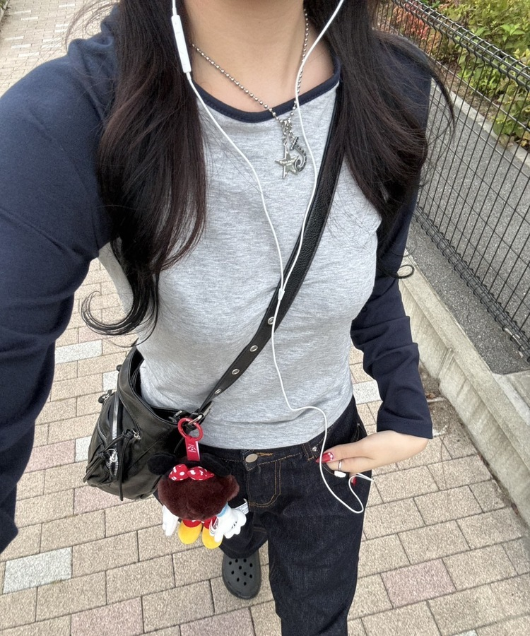 ラグラン長袖Tシャツ GREY