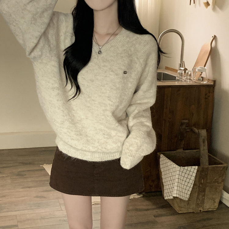 보호본능 펜던트 알파카 울 브이넥 펜던트 와펜 나그랑 여리여리 오버핏 니트 오트밀