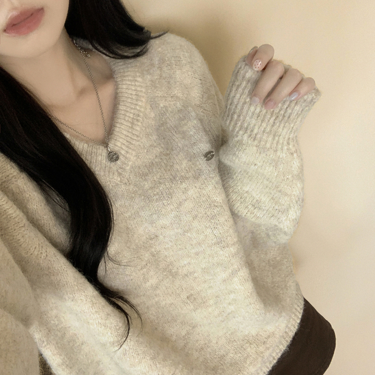보호본능 펜던트 알파카 울 브이넥 펜던트 와펜 나그랑 여리여리 오버핏 니트 오트밀