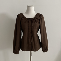 リボンシャーリングブラウス