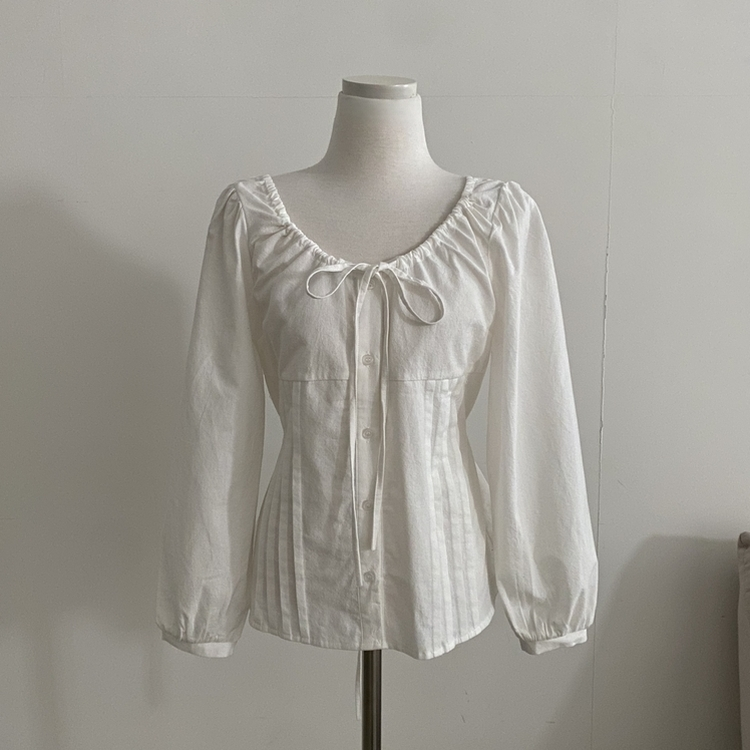 リボンシャーリングブラウス