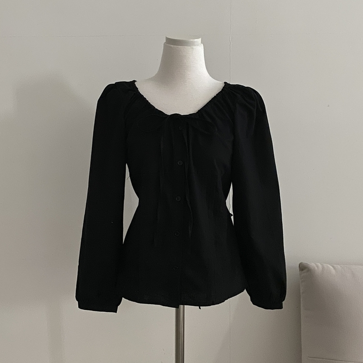 リボンシャーリングブラウス