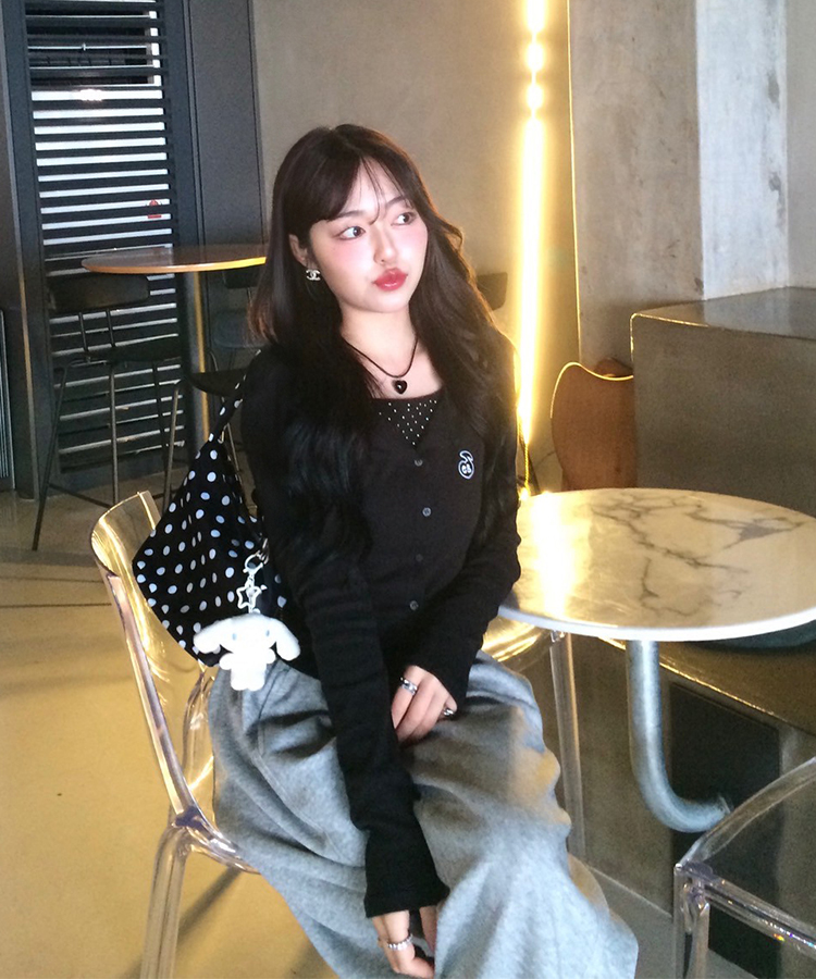 [NEW컬러❤️7차리오더] 레이어드 도트 패치 가디건 블랙