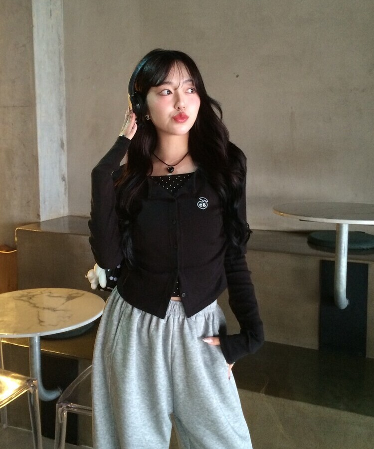 【NEWカラー❤️MADE】ドットレイヤード風ワッペンカーディガン BLACK