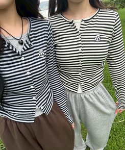 【1次完売❤️限定販売】ストライプレイヤード風ワッペンカーディガン IVORY