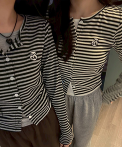 【1次完売❤️限定販売】ストライプレイヤード風ワッペンカーディガン IVORY