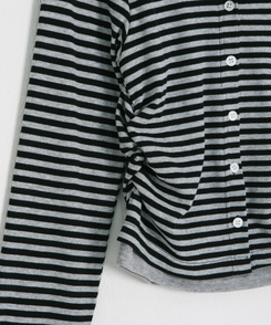 【1次完売❤️限定販売】ストライプレイヤード風ワッペンカーディガン