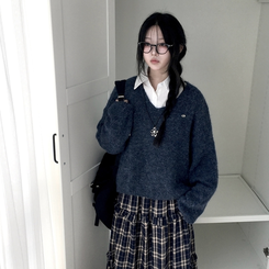 포근 브이넥 아방 벌룬소매 보카시 니트 가을 겨울 데일리 네이비