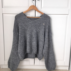 포근 브이넥 아방 벌룬소매 보카시 니트 가을 겨울 데일리