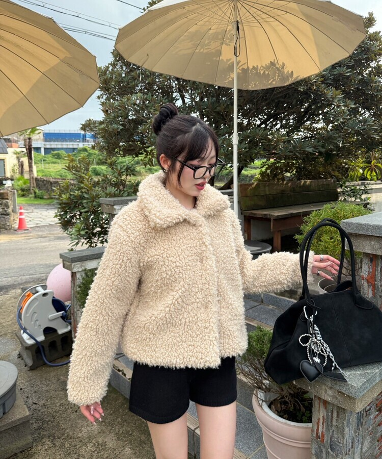 스웨이드 스퀘어 백 블랙