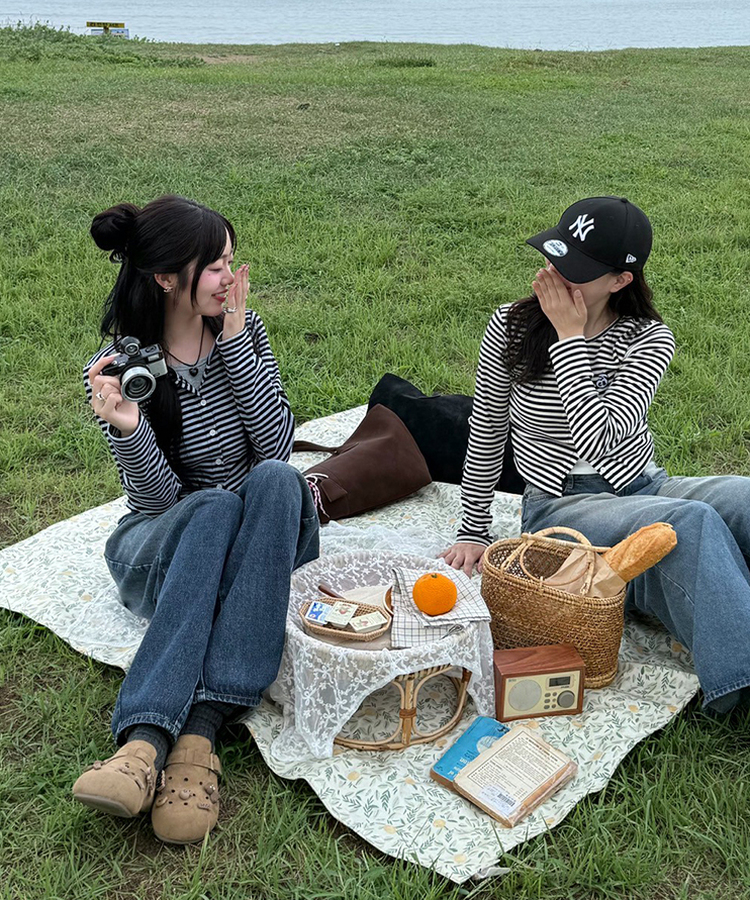 스웨이드 스퀘어 백 브라운