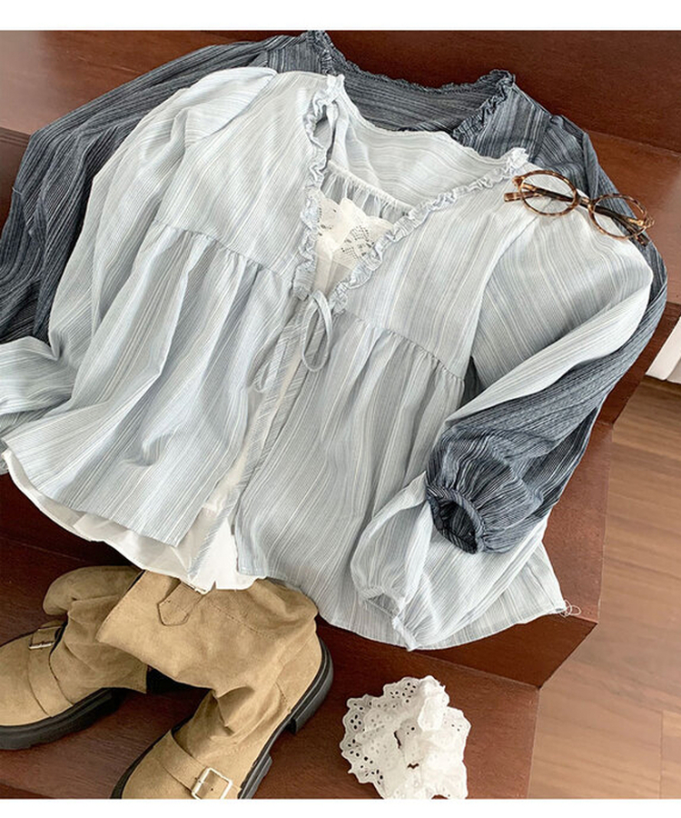 코이 세로 스트라이프 패턴 프릴 레이어드 일체형 긴팔 퍼프소매 블라우스