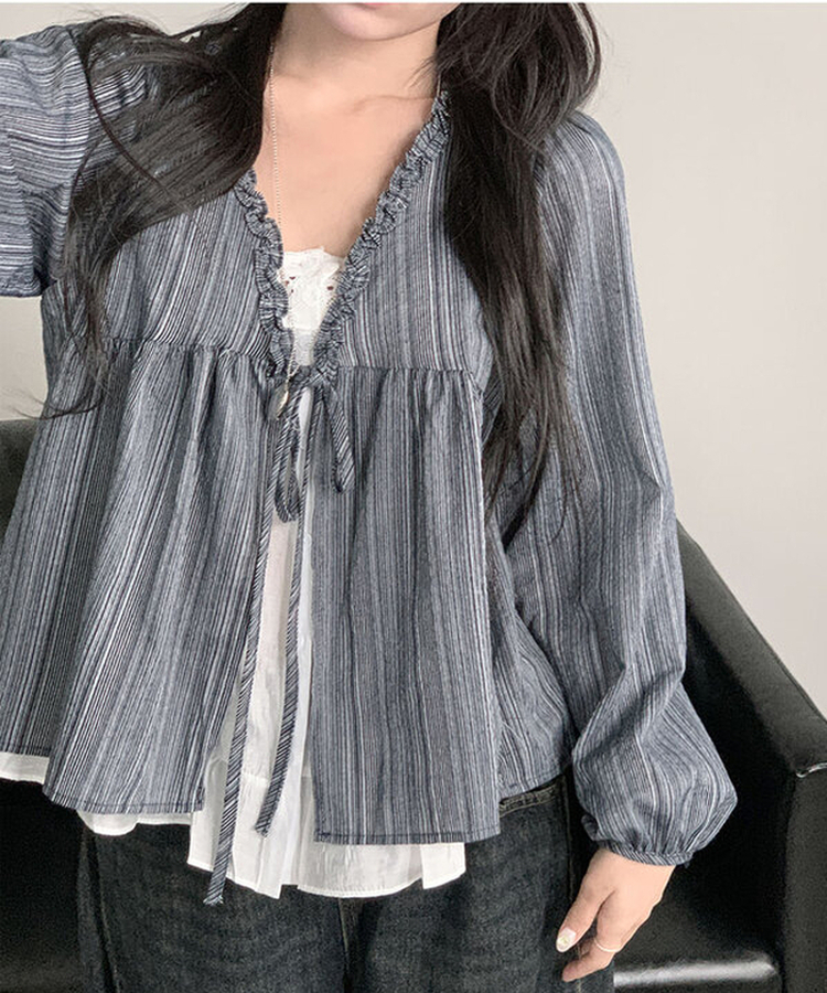 코이 세로 스트라이프 패턴 프릴 레이어드 일체형 긴팔 퍼프소매 블라우스 네이비