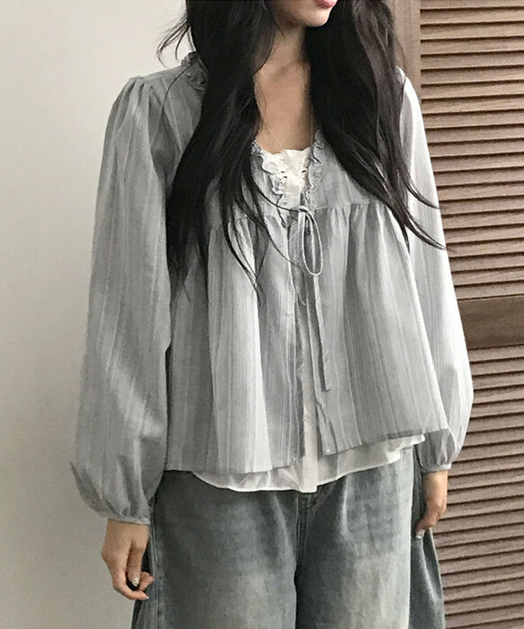 코이 세로 스트라이프 패턴 프릴 레이어드 일체형 긴팔 퍼프소매 블라우스 소라