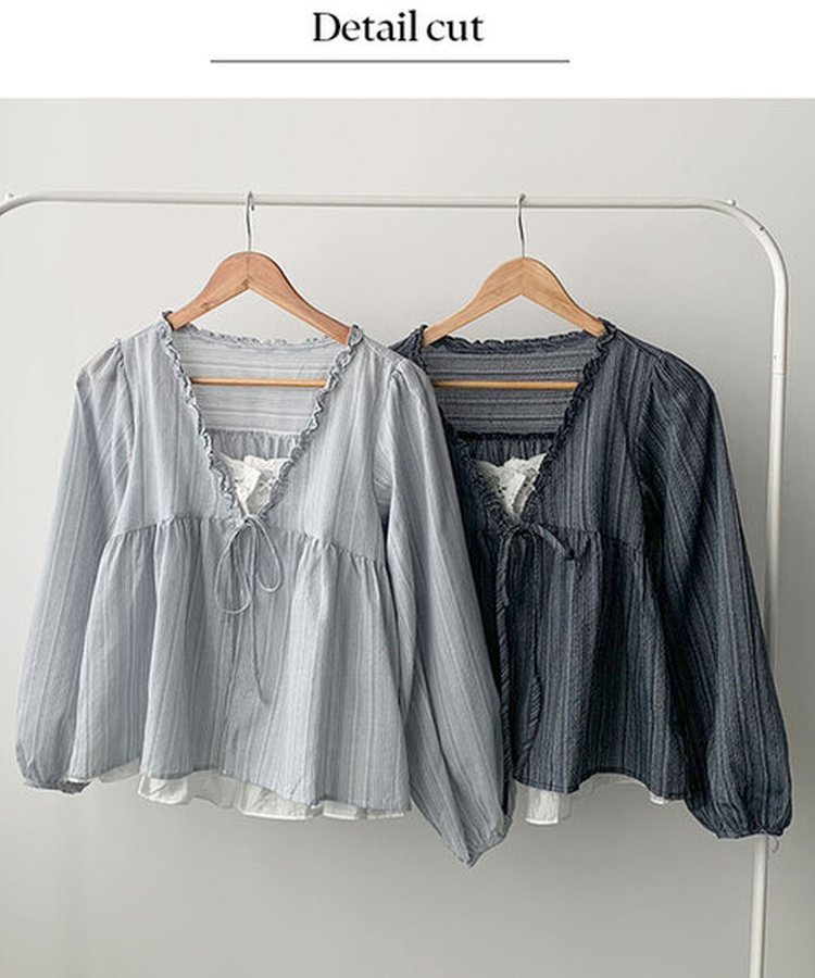 코이 세로 스트라이프 패턴 프릴 레이어드 일체형 긴팔 퍼프소매 블라우스