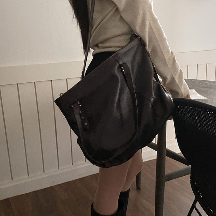スリーチングショルダークロスバッグ BROWN