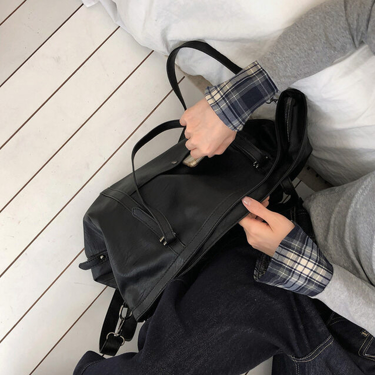 スリーチングショルダークロスバッグ BLACK
