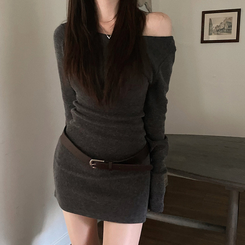 【ベルト付き】ワンショルダーニットワンピース CHARCOAL