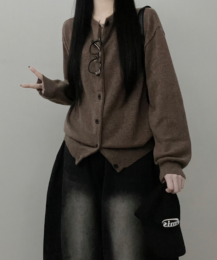 커버라운드울모박스핏니트가디건 밤색