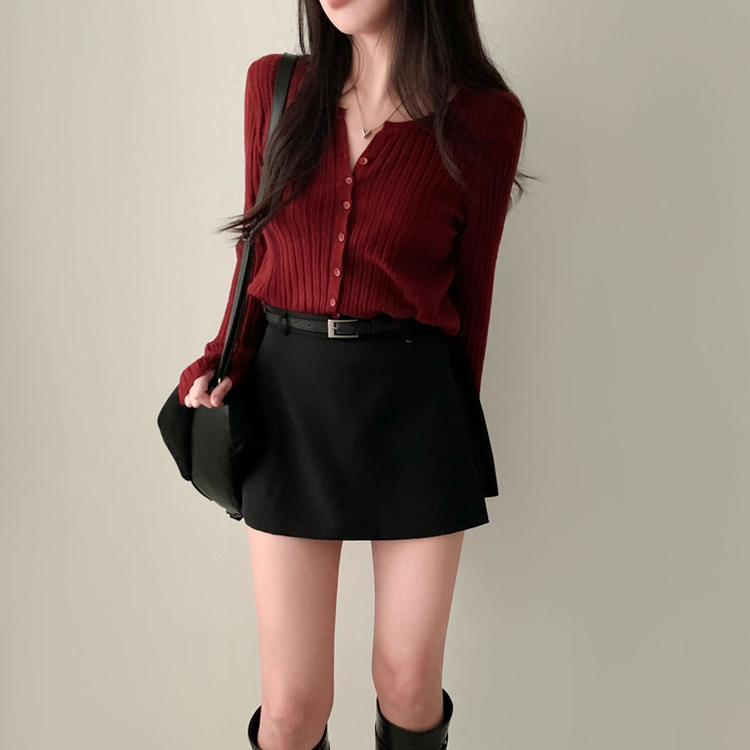 계절의 틈어텀 세미 슬림핏 라운드넥 트임 니트 가디건 와인