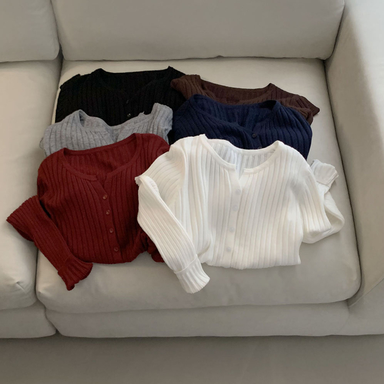 계절의 틈어텀 세미 슬림핏 라운드넥 트임 니트 가디건