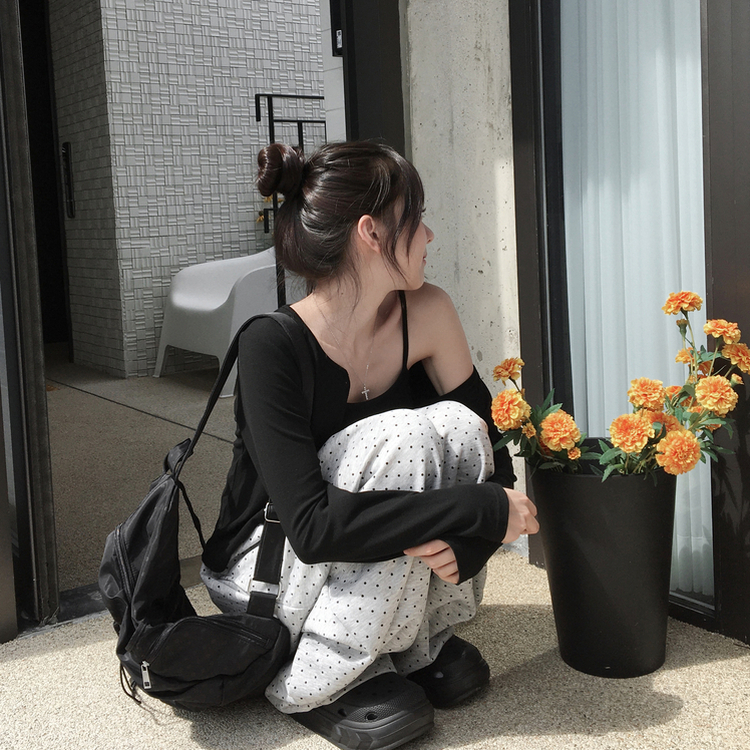 다즈 토트 땡땡이 물병홀더 스트링 보부상 백팩 블랙