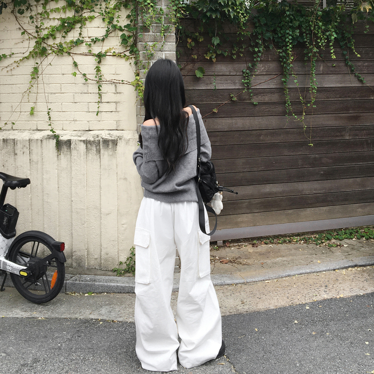 류니 오프숄더 골지 밑단버튼 스트라이프 무지 여리 긴팔 두툼 니트 그레이