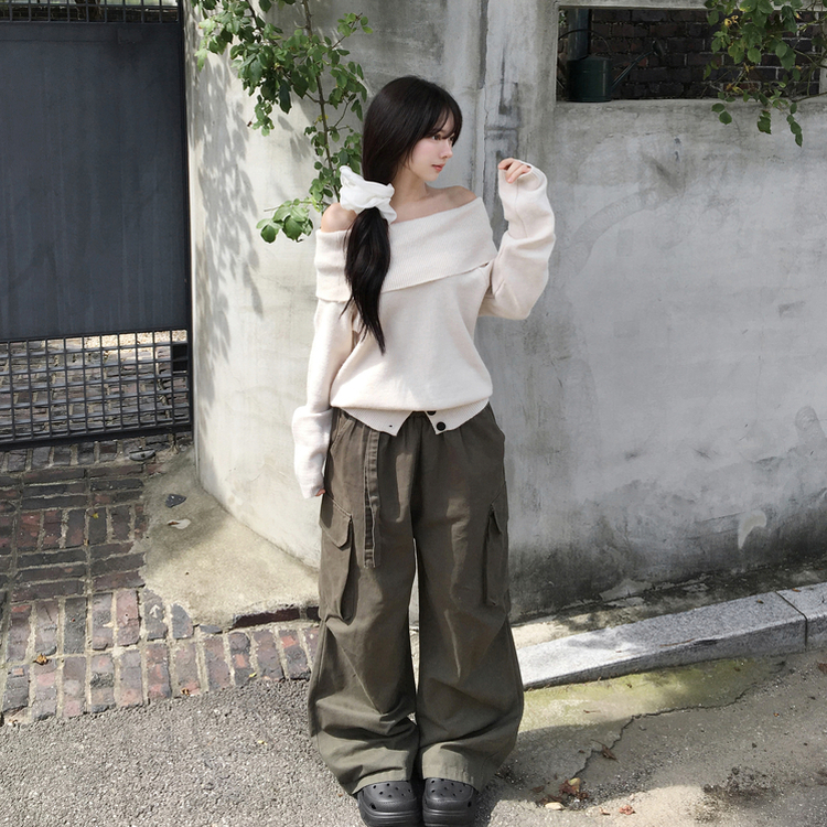 류니 오프숄더 골지 밑단버튼 스트라이프 무지 여리 긴팔 두툼 니트 아이보리