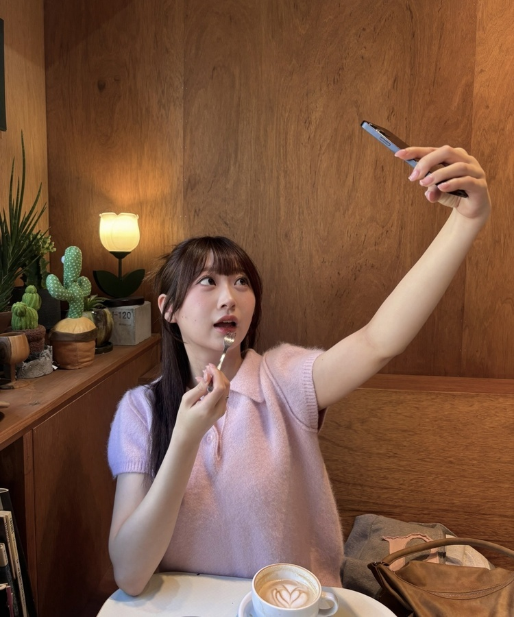 소피 카라 반팔 니트 연핑크