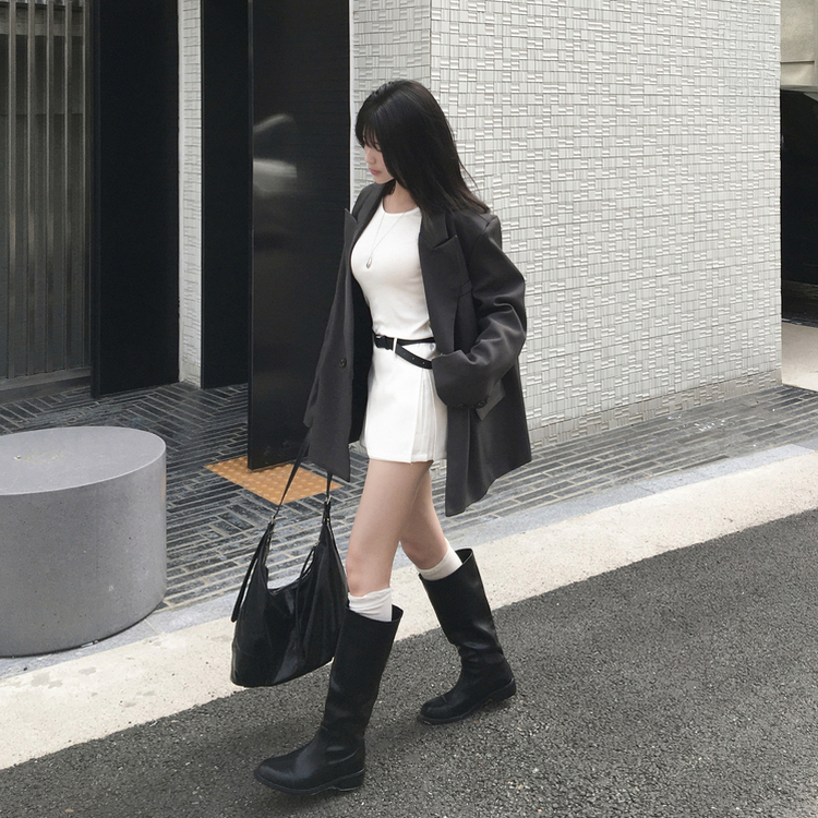 퍼팅 카라 오버핏 뒷트임 어깨패트 블레이저 자켓 그레이