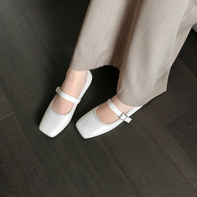 スクエアフラットシューズ IVORY