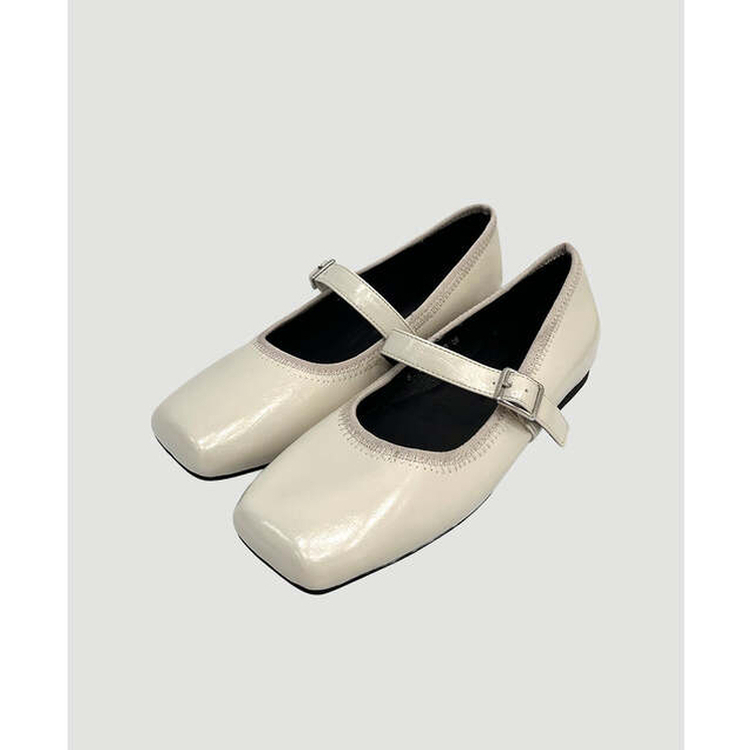 スクエアフラットシューズ